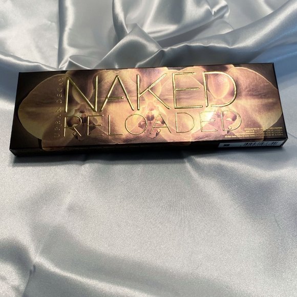 Urban Decay NAKED Reloaded Eyeshadow Palette - Picture 8 of 8